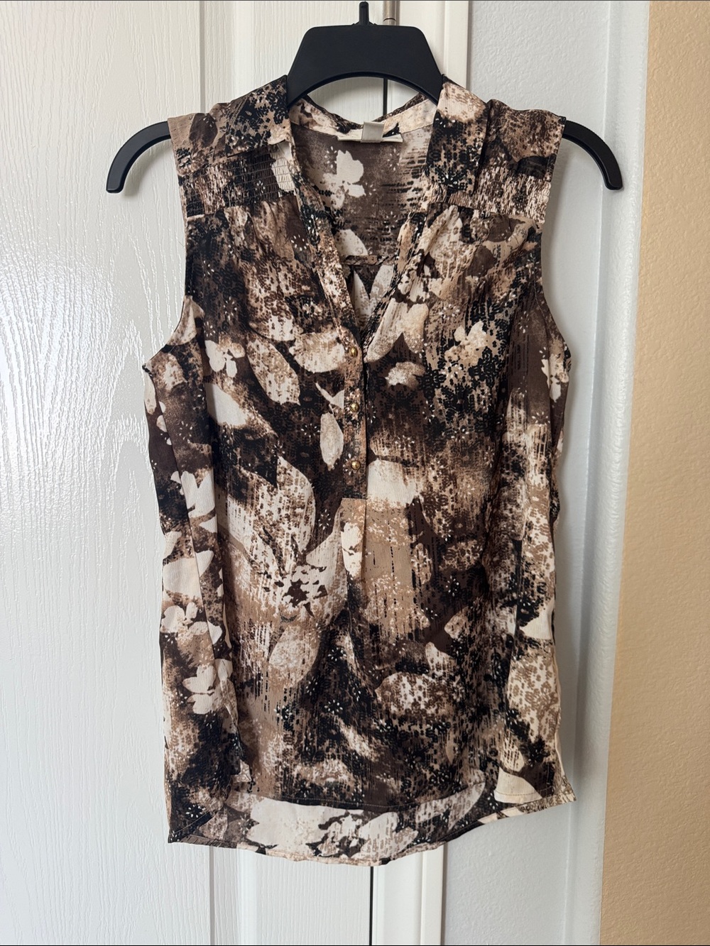Dana Buchman Brown and Cream Floral-Print Sleeveless V-Neck Camisole